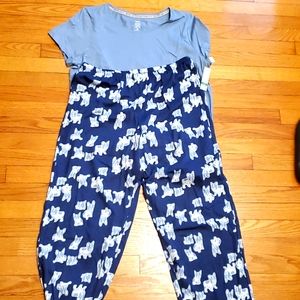 HUE pajama set with dogs on bottoms